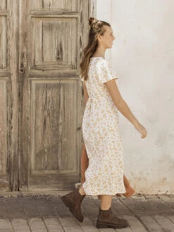 Roxy Lorena Chelsea Slip-On Boots -Shoreline Mood arjb700729 roxyl brn frt9