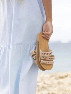 Roxy Wyld Rose Sandals