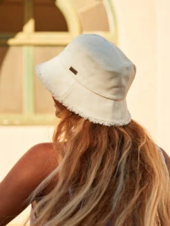 Roxy Victim Of Love Bucket Hat -Shoreline Mood erjha04152 roxyl teh0 bck1