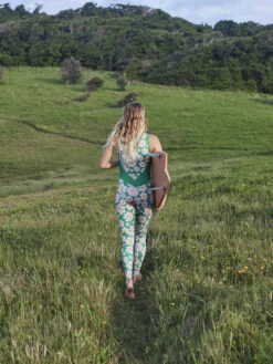 Roxy 1.5mm Pop Surf Front Zip Long Jane Springsuit 11 Roxy 1.5mm Pop Surf Front Zip Long Jane Springsuit -Shoreline Mood erjw703016 roxyl grj8 bck1