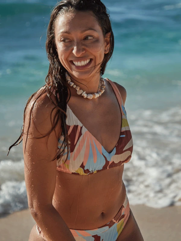 Roxy Floraldelic Printed D-Cup Bikini Top 1 Roxy Floraldelic Printed D-Cup Bikini Top