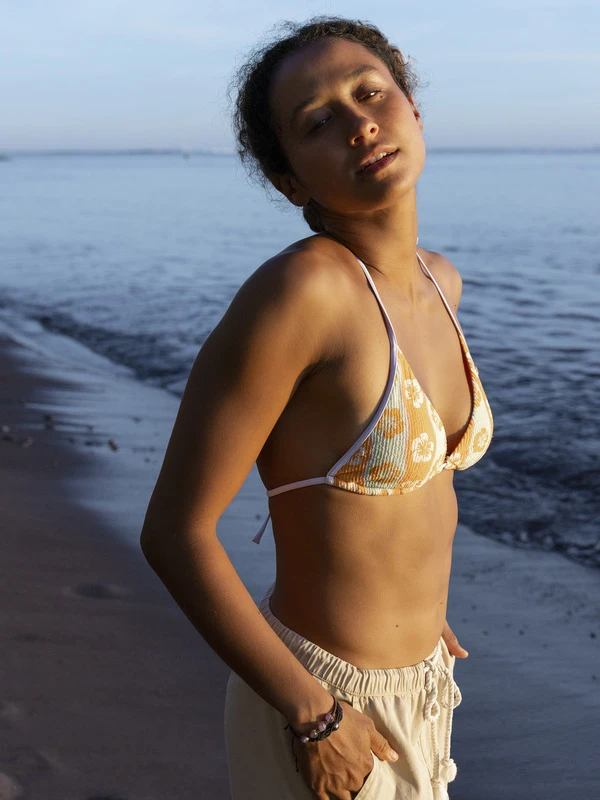 Roxy Wavy Babe Tiki Tri Bikini Top 2 Roxy Wavy Babe Tiki Tri Bikini Top - Image 2