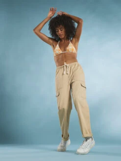 Roxy Wavy Babe Tiki Tri Bikini Top 16 Roxy Wavy Babe Tiki Tri Bikini Top -Shoreline Mood erjx305020 roxym gbg6 bck9