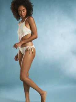 Roxy Tropics Hype Crop Bikini Top 16 Roxy Tropics Hype Crop Bikini Top -Shoreline Mood erjx305047 roxym gbg3 bck9